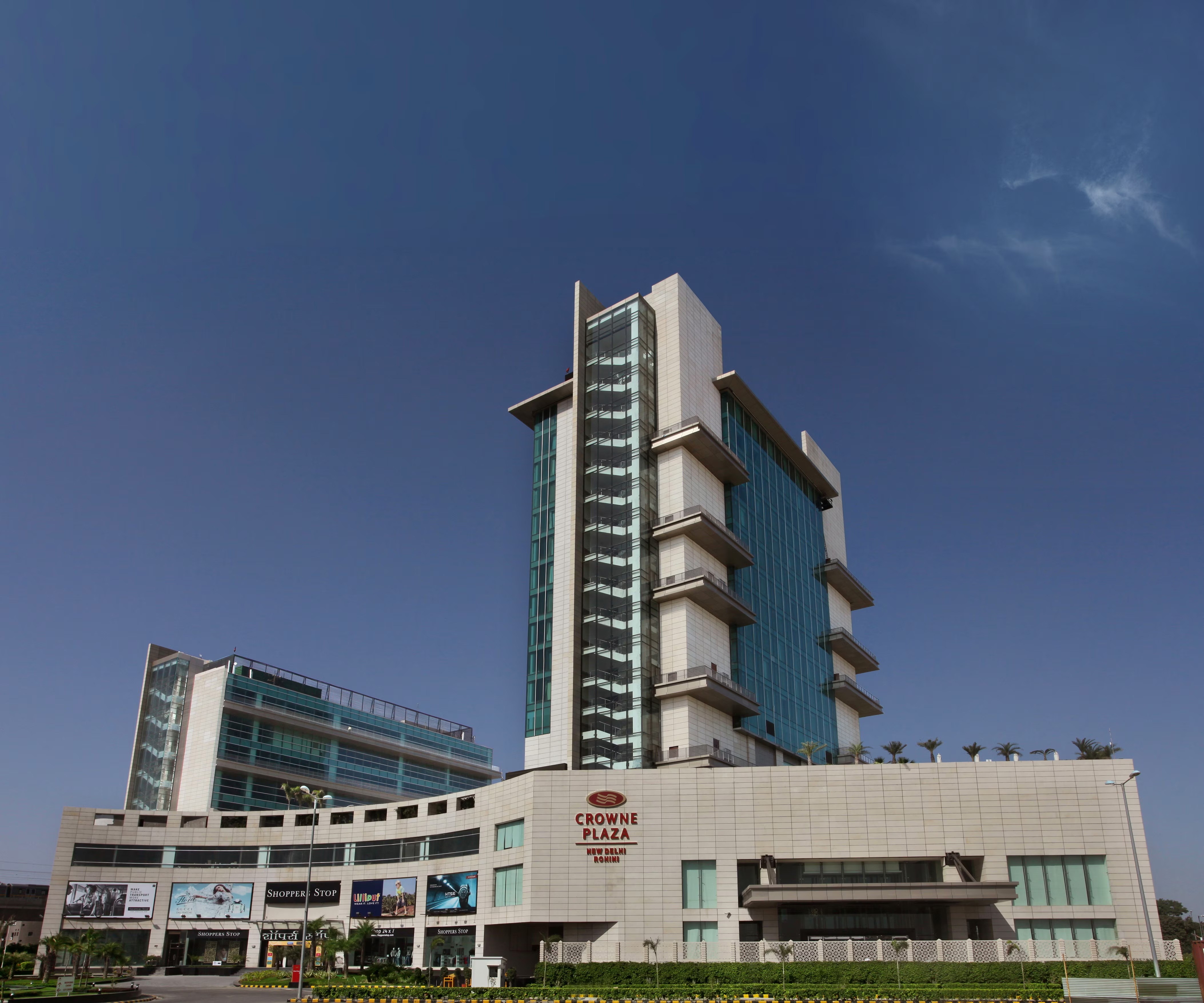 Hotel Crowne Plaza, Mayur Vihar, New Delhi